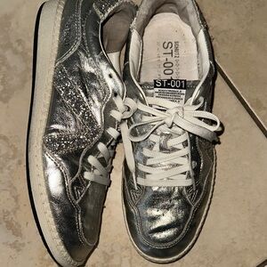 Schutz Stylish Silver Women's Sneakers